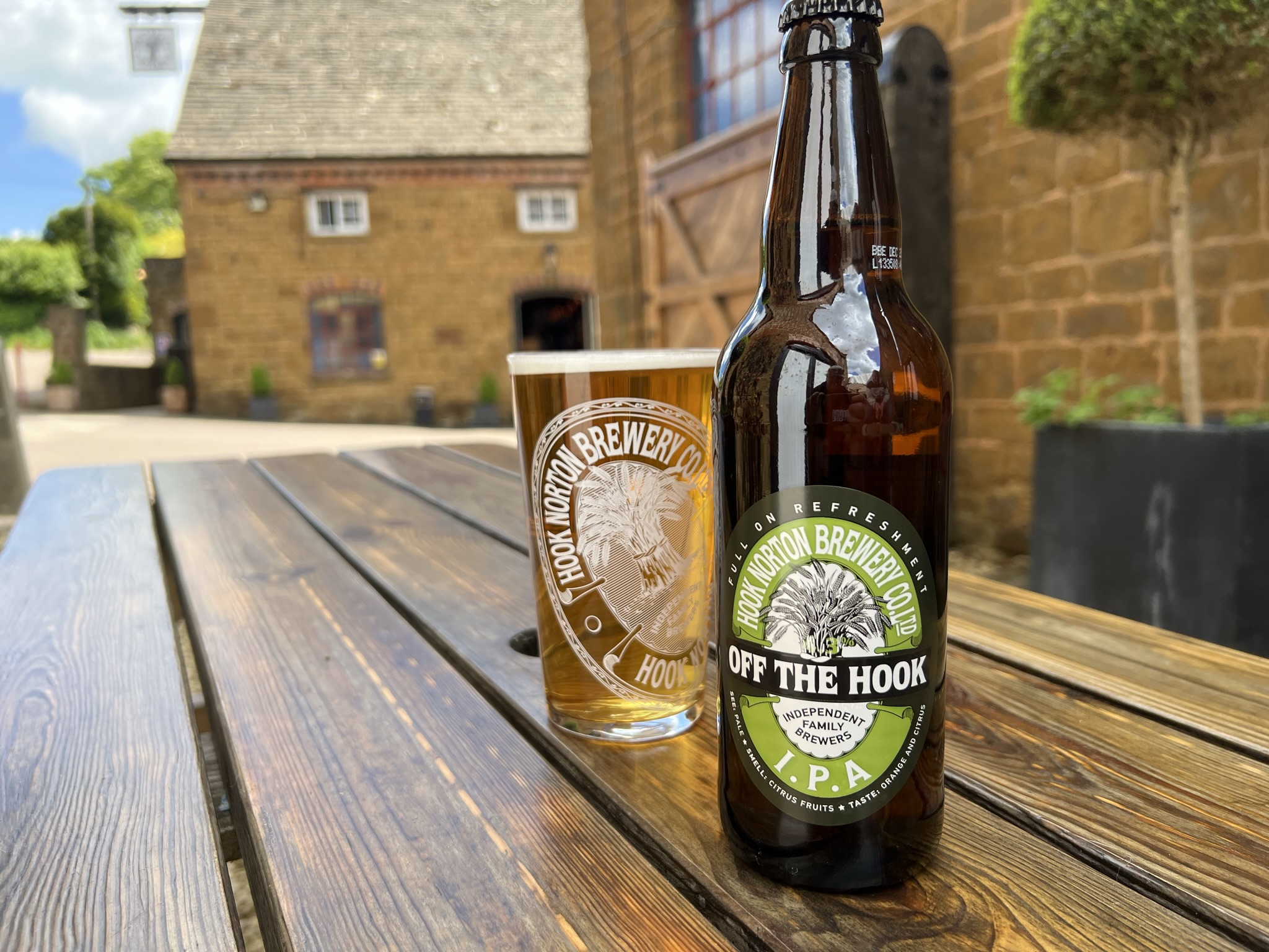 OFF THE HOOK IPA 4.3% - Image 3