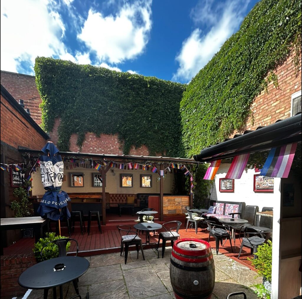 THE COACH AND HORSES BEER GARDEN